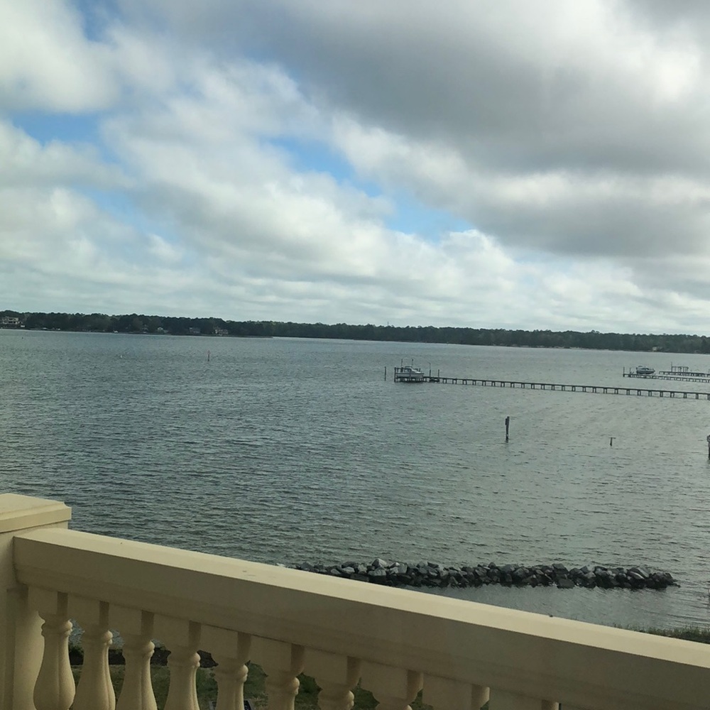 Meet your Posher, Cyndi